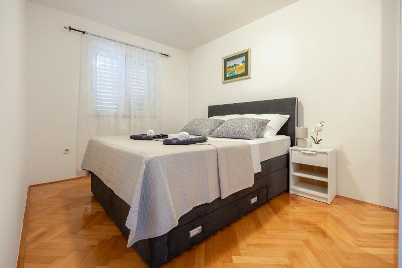 Apartment Makarska 29 - image 22