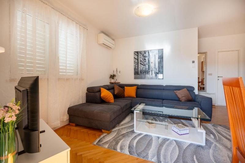 Apartment Makarska 29 - image 4