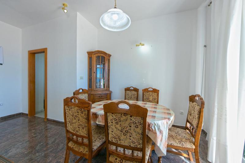 Apartment Brela 18 - image 6