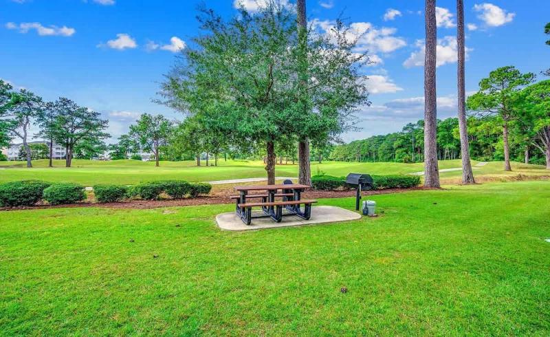 Beautiful ground floor Golf View condo - image 44