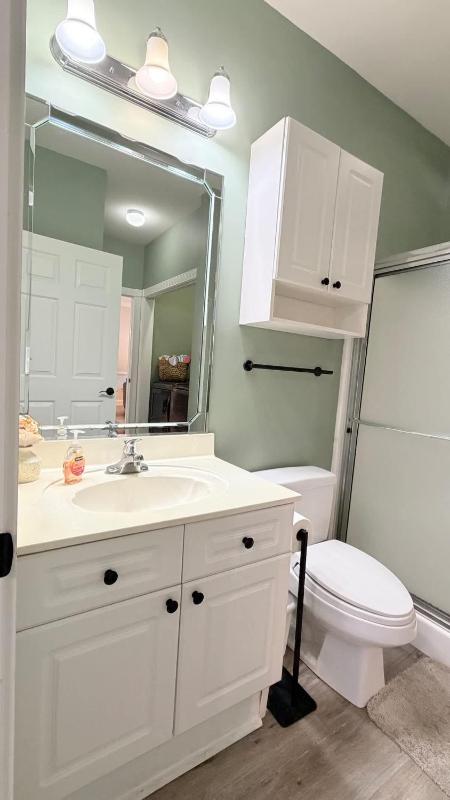 Beautiful ground floor Golf View condo - image 41