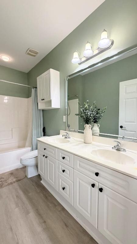 Beautiful ground floor Golf View condo - image 9