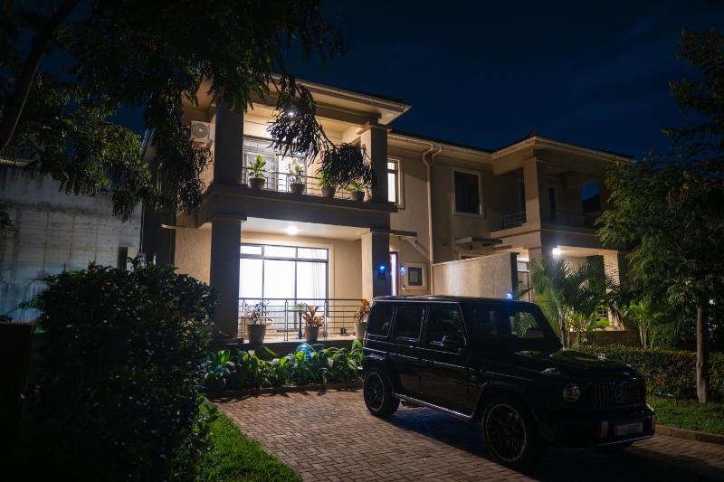 Eric Wilkins villas - image 4