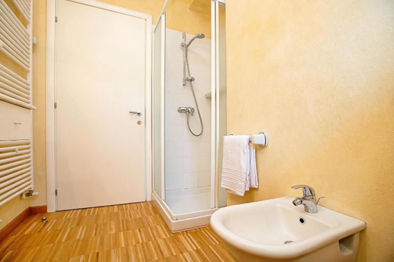 Casa Bel Tramonto - Lakeview Apt & Beach Access - Happy Rentals - image 19