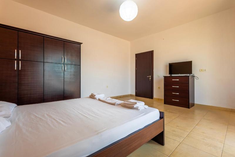 Ionian Luxury Apartments & Rooms - image 9