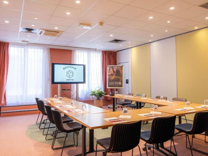 ibis Lille Centre Gares - image 2