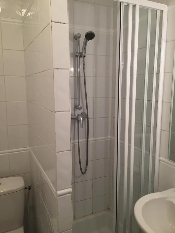 Standard Single Room image 2