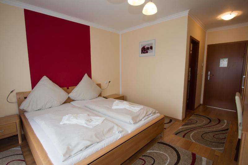 Single Room image 1