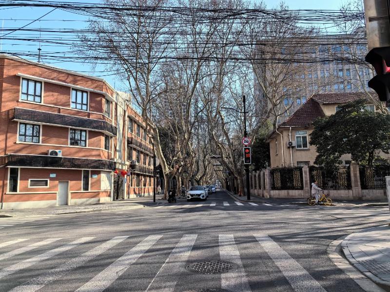 Shanghai Hills & ZINN City Loft Near Metro Line 1 Changshu Rd and Close to Tianzi Fang - image 16