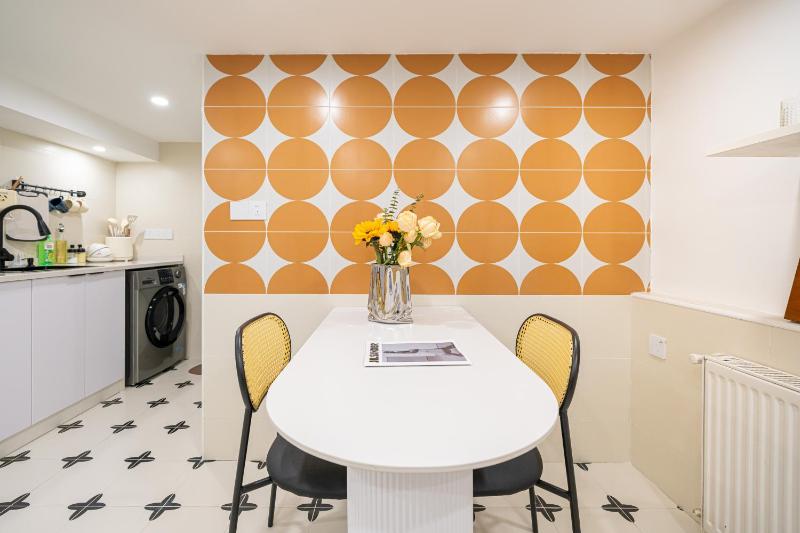 Shanghai Hills & ZINN City Loft Near Metro Line 1 Changshu Rd and Close to Tianzi Fang - image 9