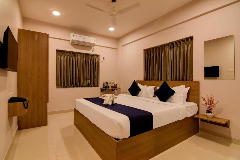 Hotel Signature Suites Near Delhi Airport - image 2