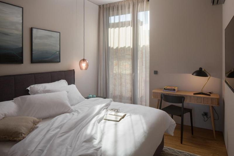 Luxury Villa Serenity Pula 3 with Heated Pool - image 22