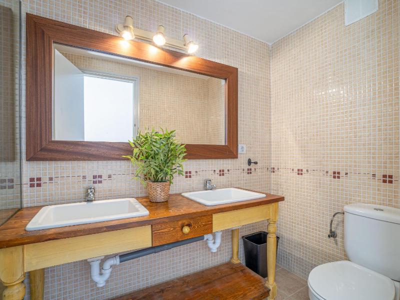 Apartamento de 3 Dormitorios Vista al Mar - HISP-288-54 - image 31