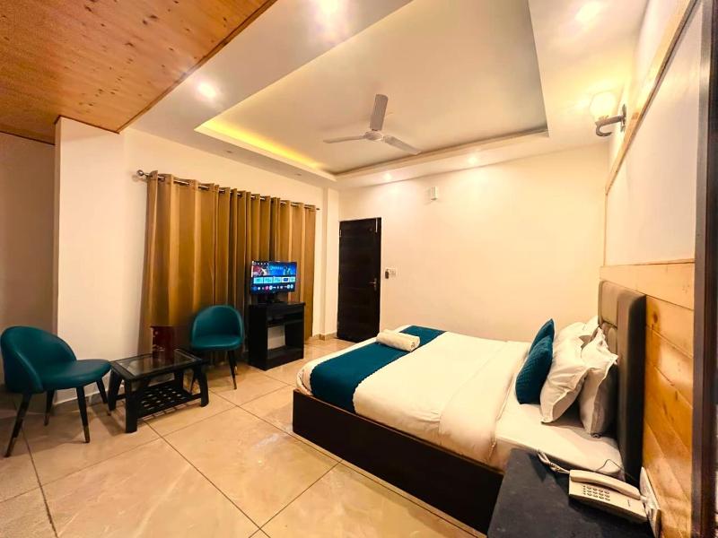 Rock Pine View Cottage & Cafe Mussoorie - blissful view from rooms - image 35