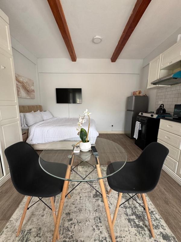 The Luxe Studio - image 15
