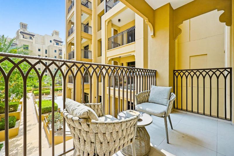 Madinat Living 1 BR Burj AlArab View Jumeirah Asayel - image 6