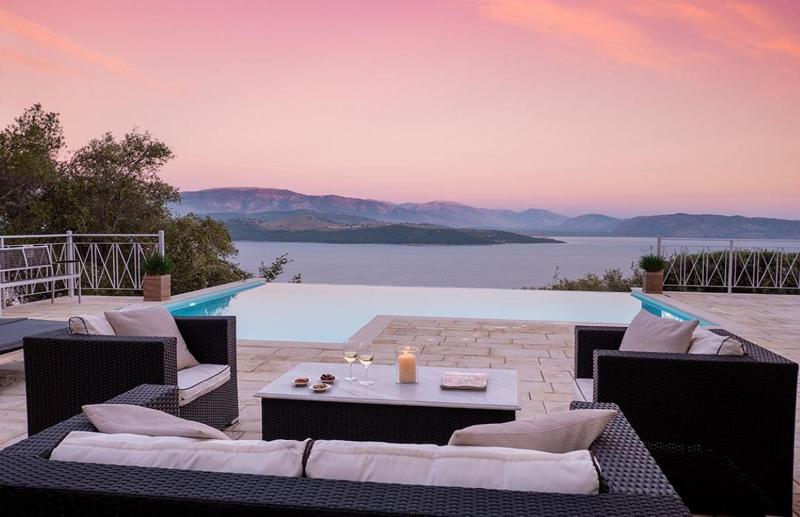 Omolos House - image 1