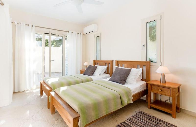 Omolos House - image 2