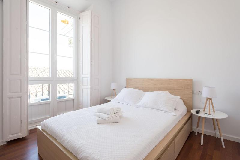 Sunny Málaga Apartments - image 26