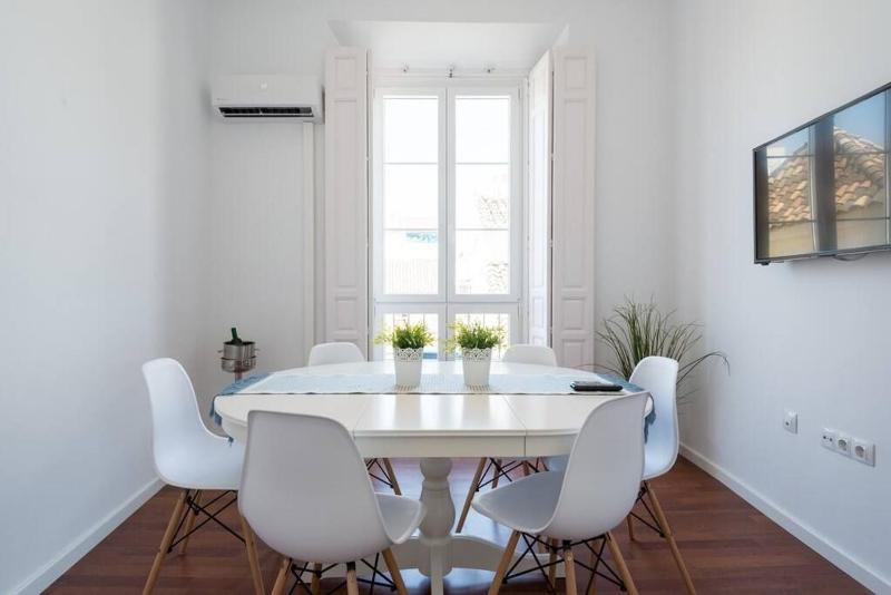 Sunny Málaga Apartments - image 42