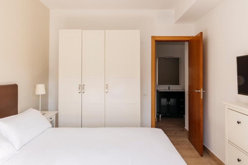 Barcelona Apartment Gran de Gràcia - image 15