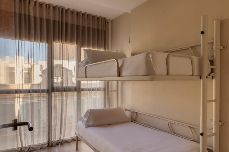 Barcelona Apartment Gran de Gràcia - image 10