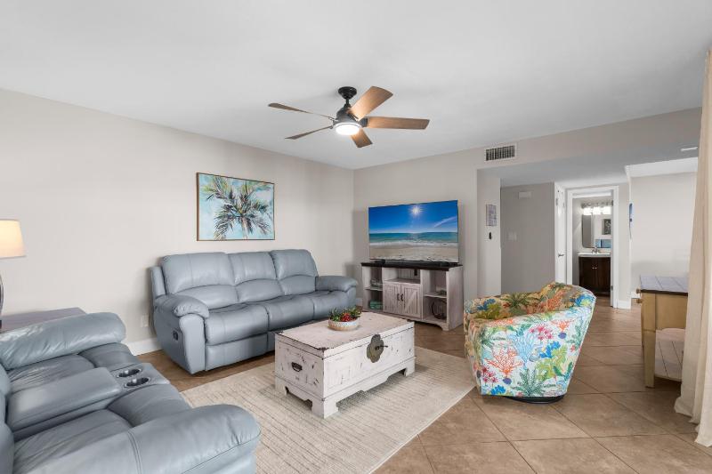 Boardwalk Unit A18 - image 8