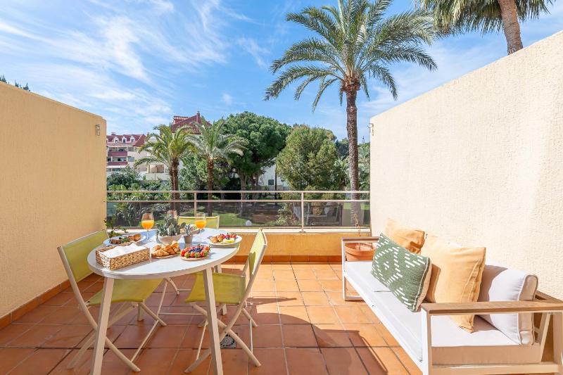 797 HOLIDAY RENTALS - Acogedor estudio con vistas al jardin - image 14