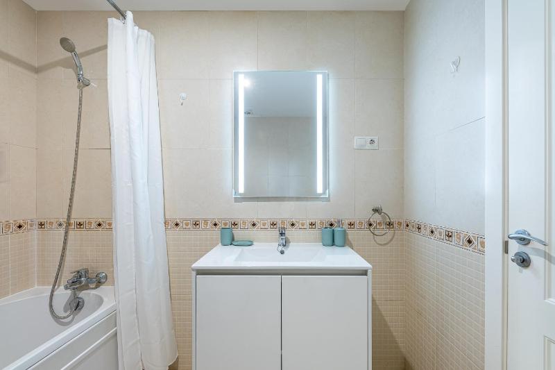 797 HOLIDAY RENTALS - Acogedor estudio con vistas al jardin - image 13