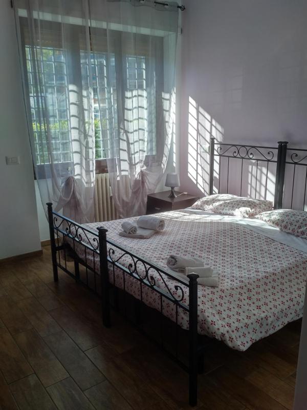 Double or Twin Room image 4