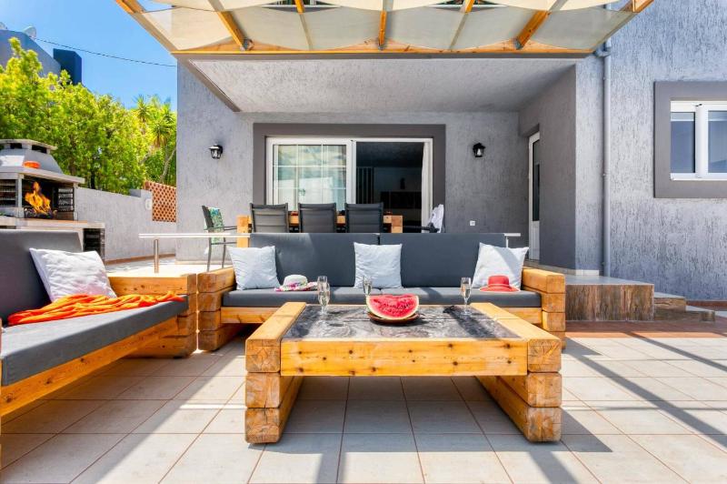 Villa Omega by Villa Plus - image 27