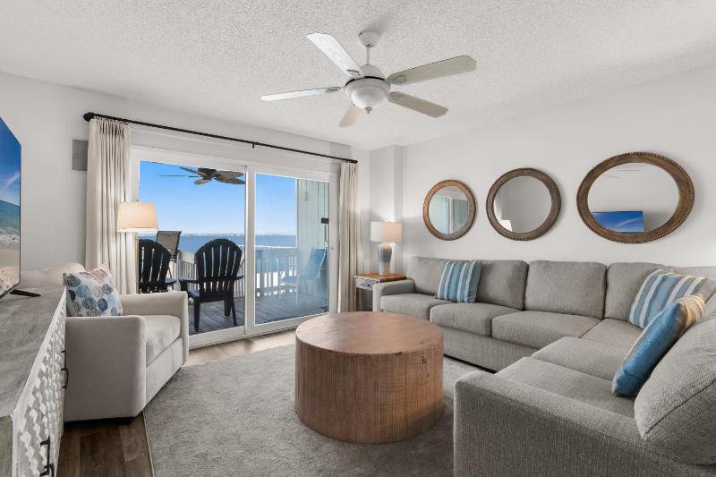 Boardwalk Unit E4 - image 10