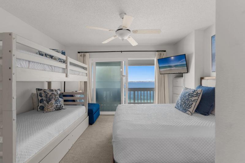 Boardwalk Unit E4 - image 7