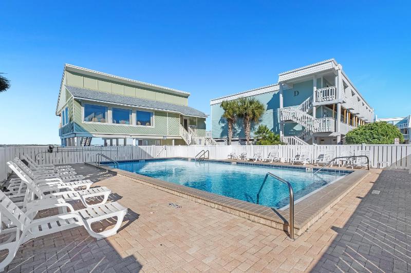 Boardwalk Unit E4 - image 30