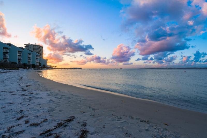Boardwalk Unit E4 - image 18