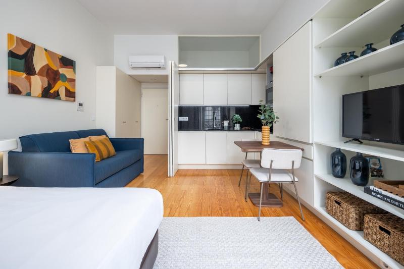 Aspasios Trindade Apartments - image 9