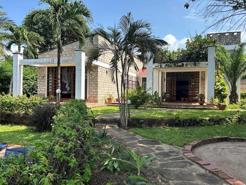 Garden Houses Kenya - Diani - image 15