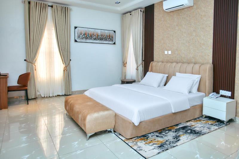 Villa Marie en suite Studio Apartment - image 10