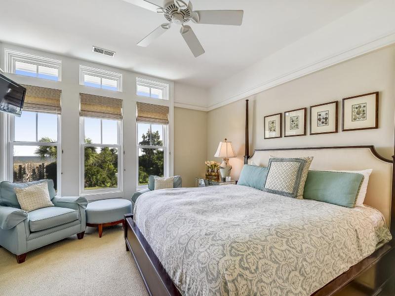 10 East Wind - image 4