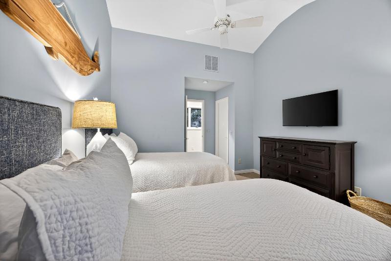 12 Brigantine. - image 8