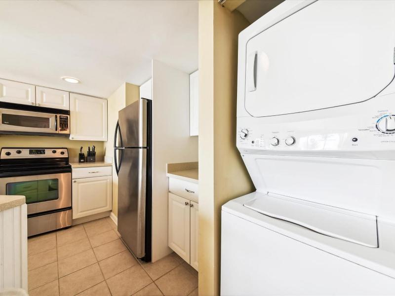 1201 Villamare. - image 16