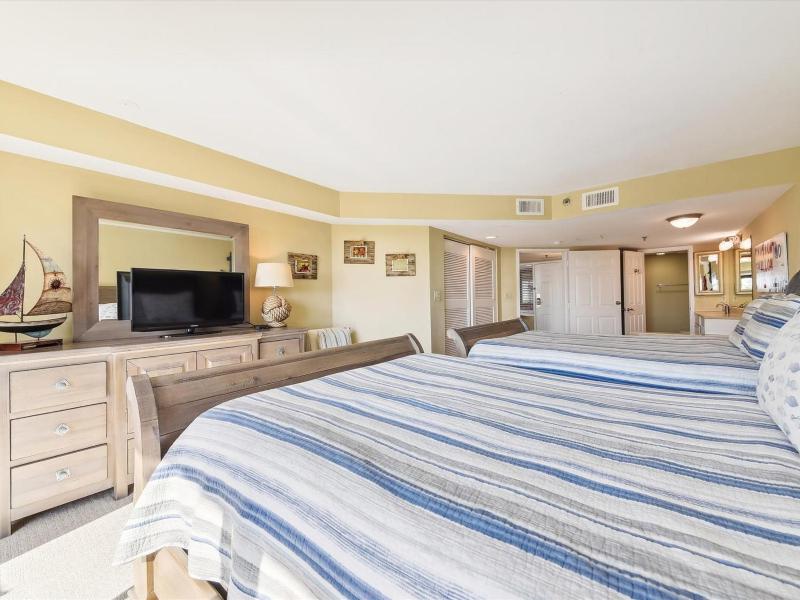 1201 Villamare. - image 29