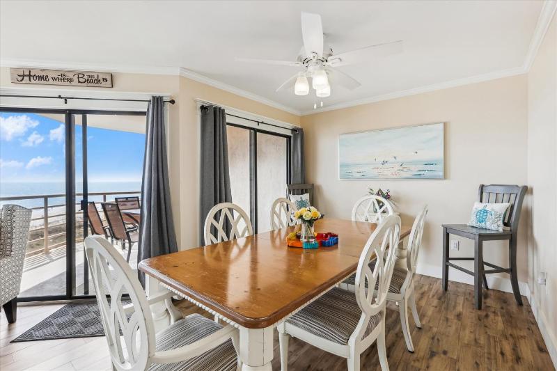 1406 Villamare. - image 33