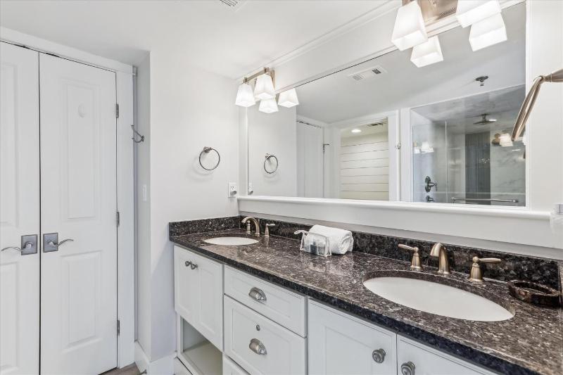 1406 Villamare. - image 3