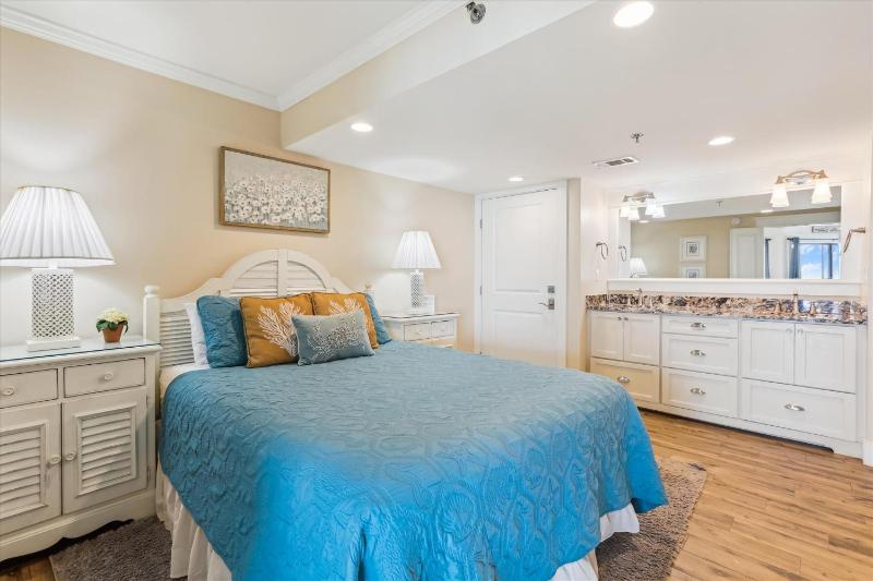 1406 Villamare. - image 41