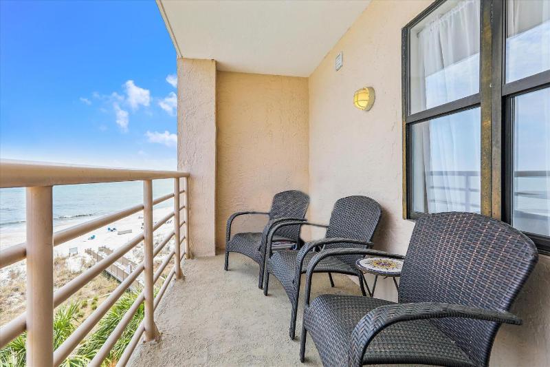 1406 Villamare. - image 38