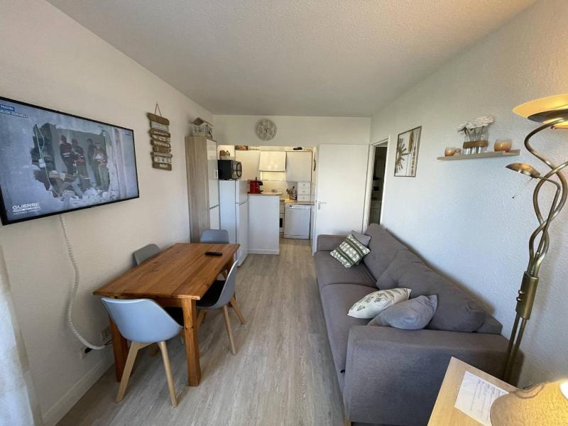 Saint-Cyprien: T2 cabine renove 6 pers piscine parking a 100m de la plage - FR-1-106-80 - image 25