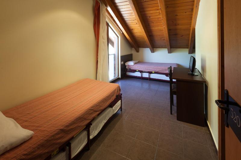 Double or Triple Room image 4