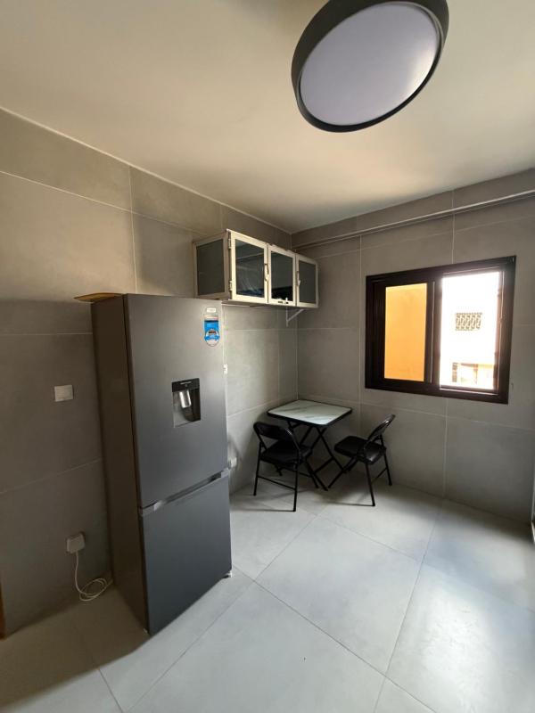 Bel Appartement Lumineux & Moderne au Cœur de Dakar - image 4