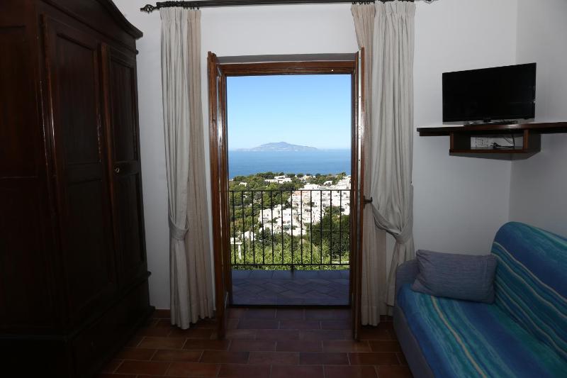 Superior Double Room image 4